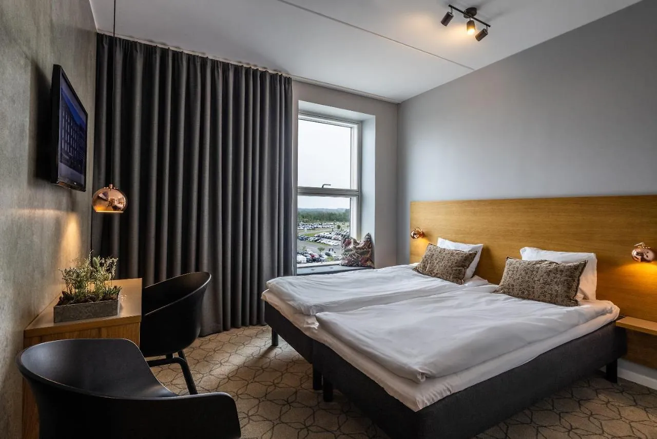 Aalborg Airport Hotel 4*,